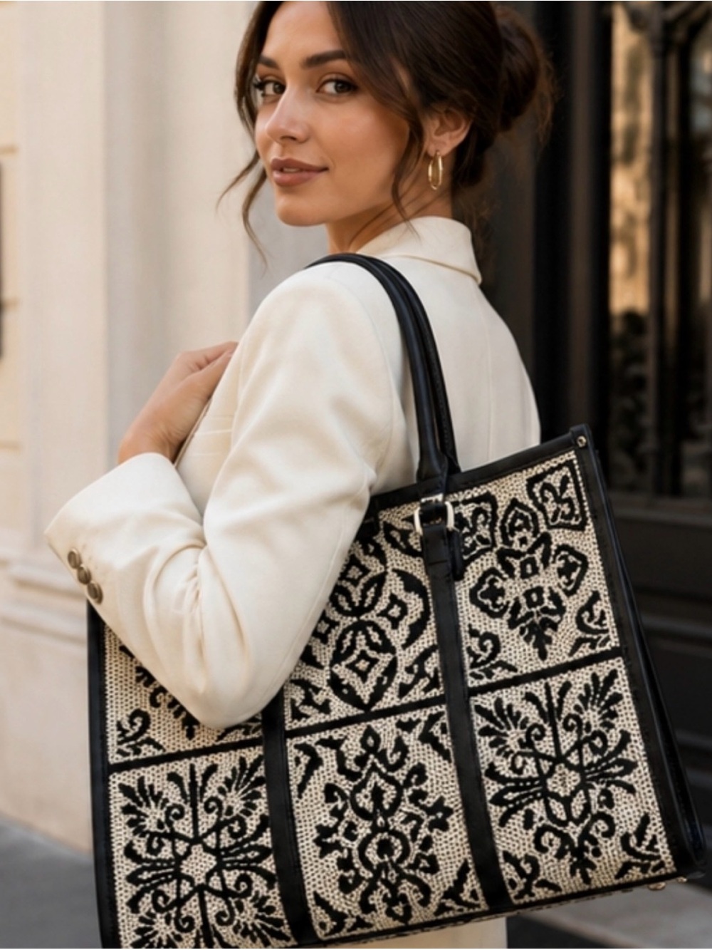 Black & Cream Woven Pattern Tote - Elegant Everyday Carry